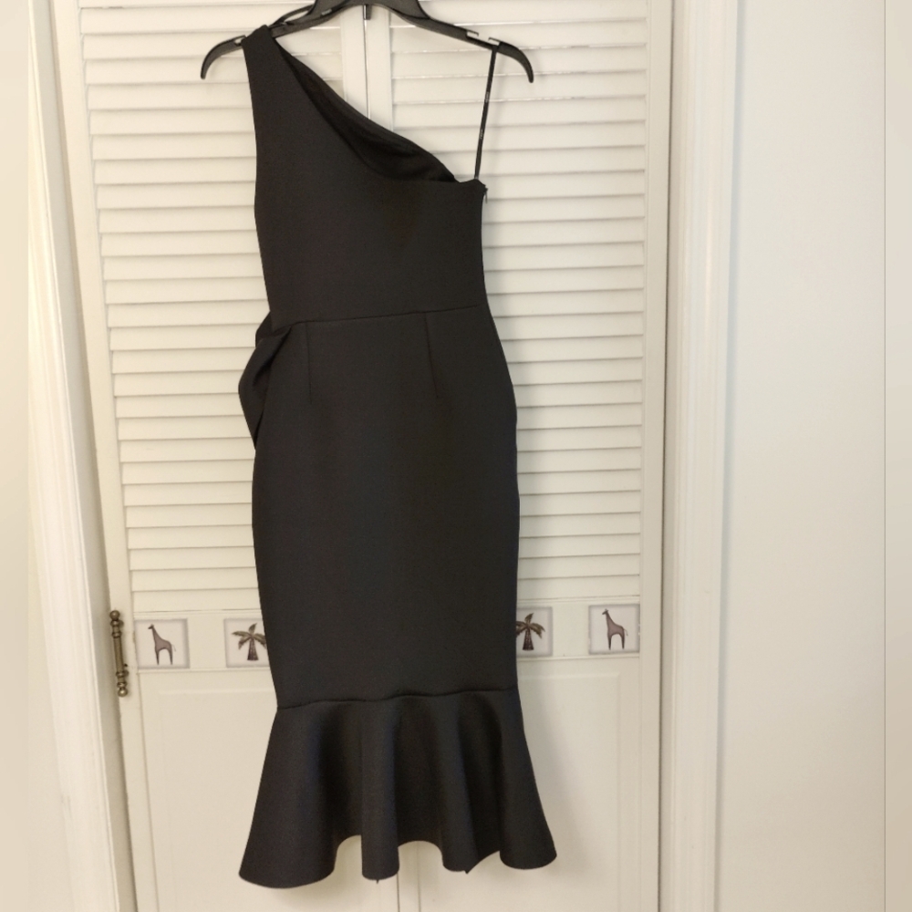 ASOS Elegant Black One-Shoulder Dress - Picture 5 of 8